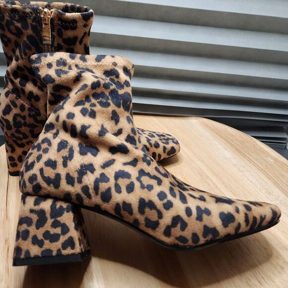 Soda Adena Leopard Print Boots – Women’s 6.5 – Zip-Up Heeled Booties - Picture 6 of 9